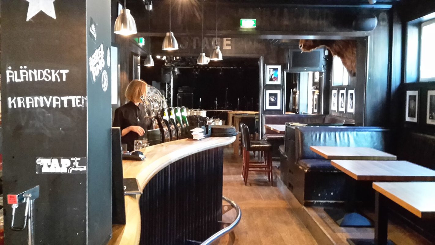Dinos Bar & Grill - Åland Online